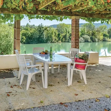 Appartement Jolie Vue Riviere Holiday home *